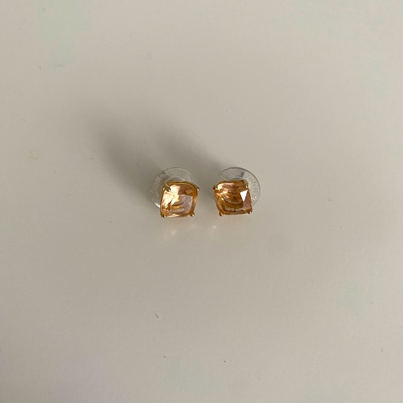 Stella & Dot stud earrings - Picture 1 of 4
